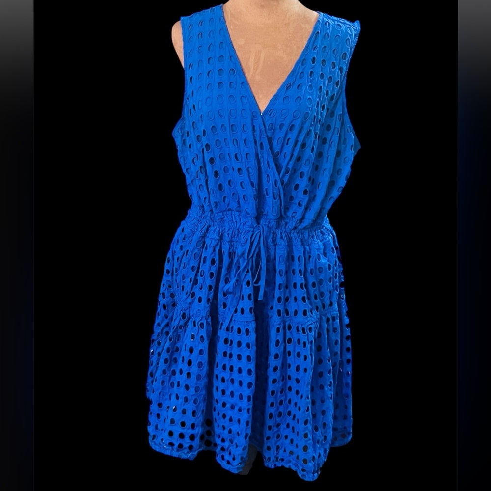 XL Vera Wang Smocked Short Dress - Picture 2 of 13